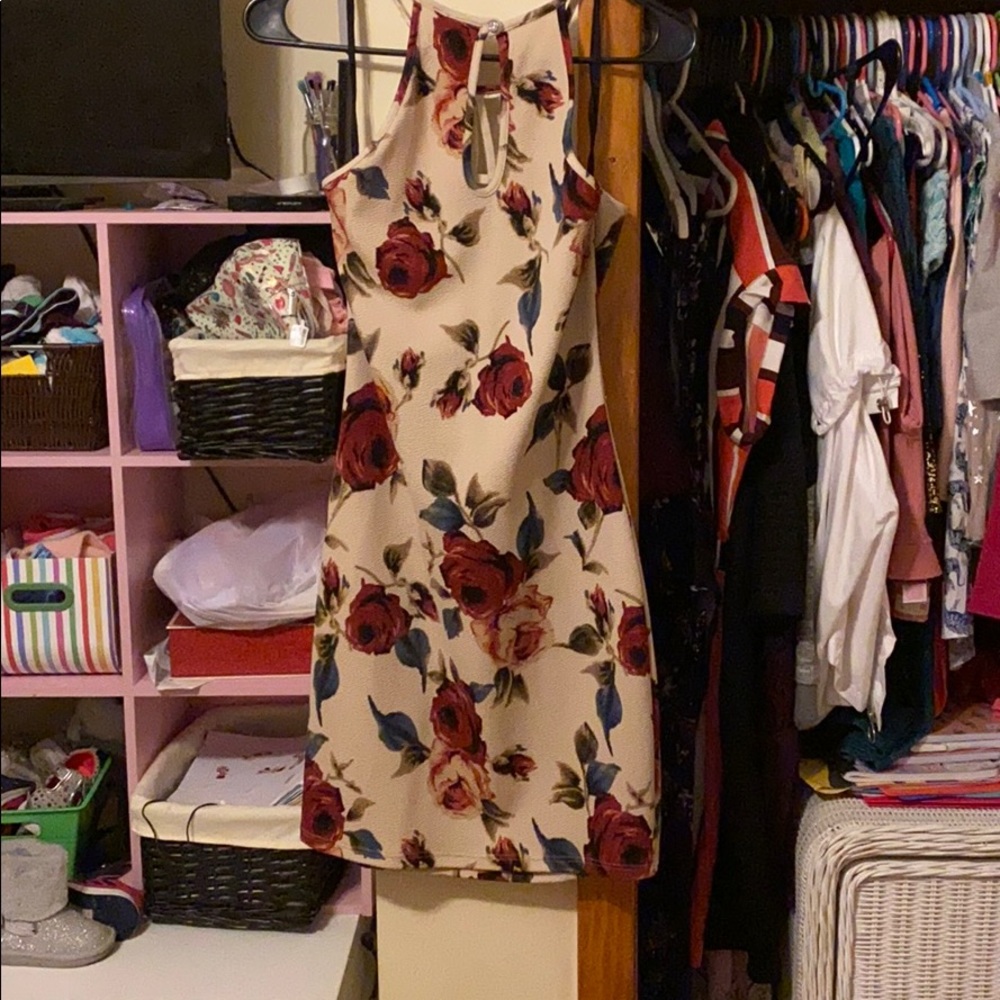 Dress - Picture 2 of 2
